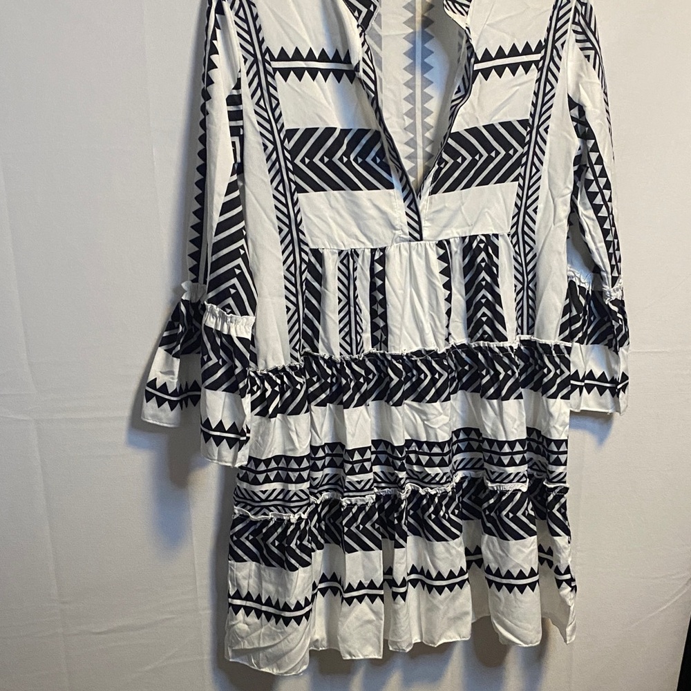 Black and White Geometric Pattern Dress